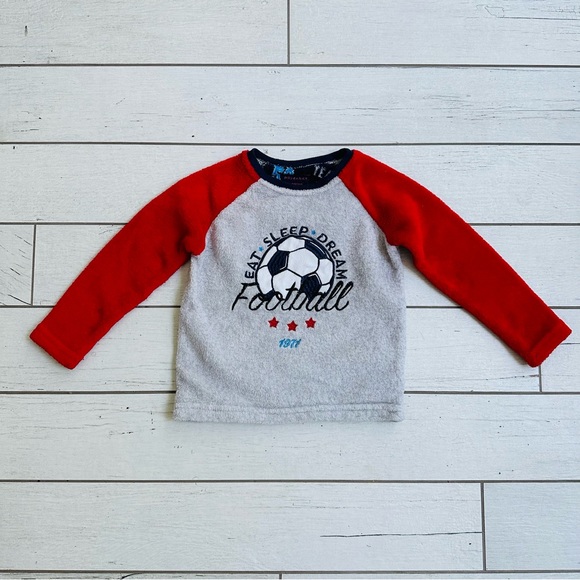 Primark Fuzzy Soccer ⚽️ Sweater Size 3-4 Years - Picture 2 of 5